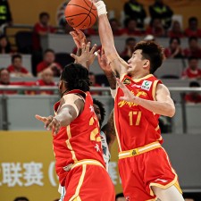 爱游戏官网-北京首钢迎CBA季后赛关键赛，转会期回应争议，信心回归，阵容厚度经受考验的简单介绍